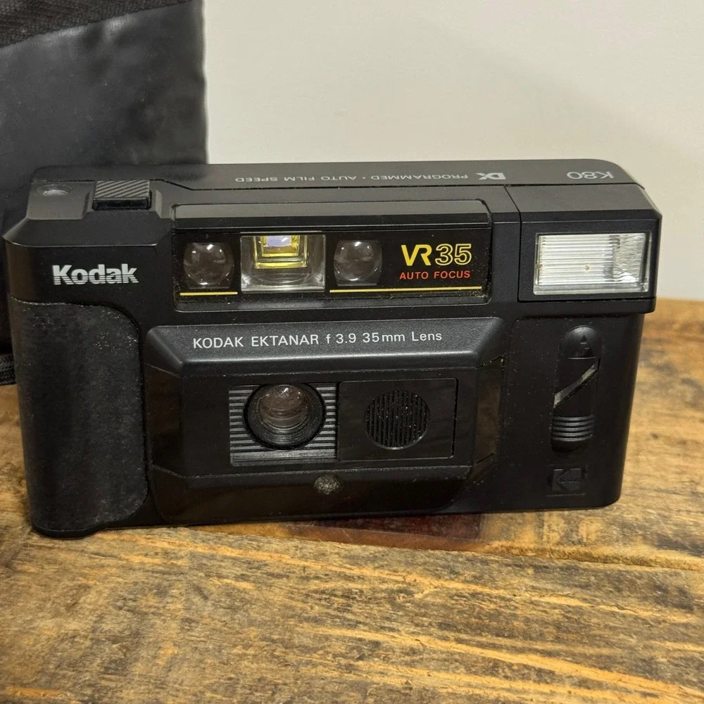 Kodak VR35 K80 35mm Film Camera Ektanar f/3.9 Lens Auto Focus Flash Case Vintage